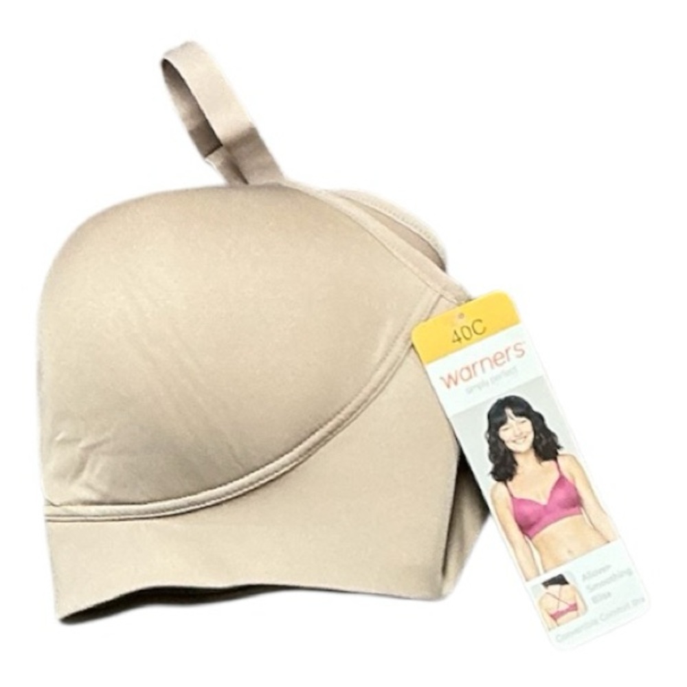 Warner's - NWT - Lightly Lined Wireless Bra in Beige